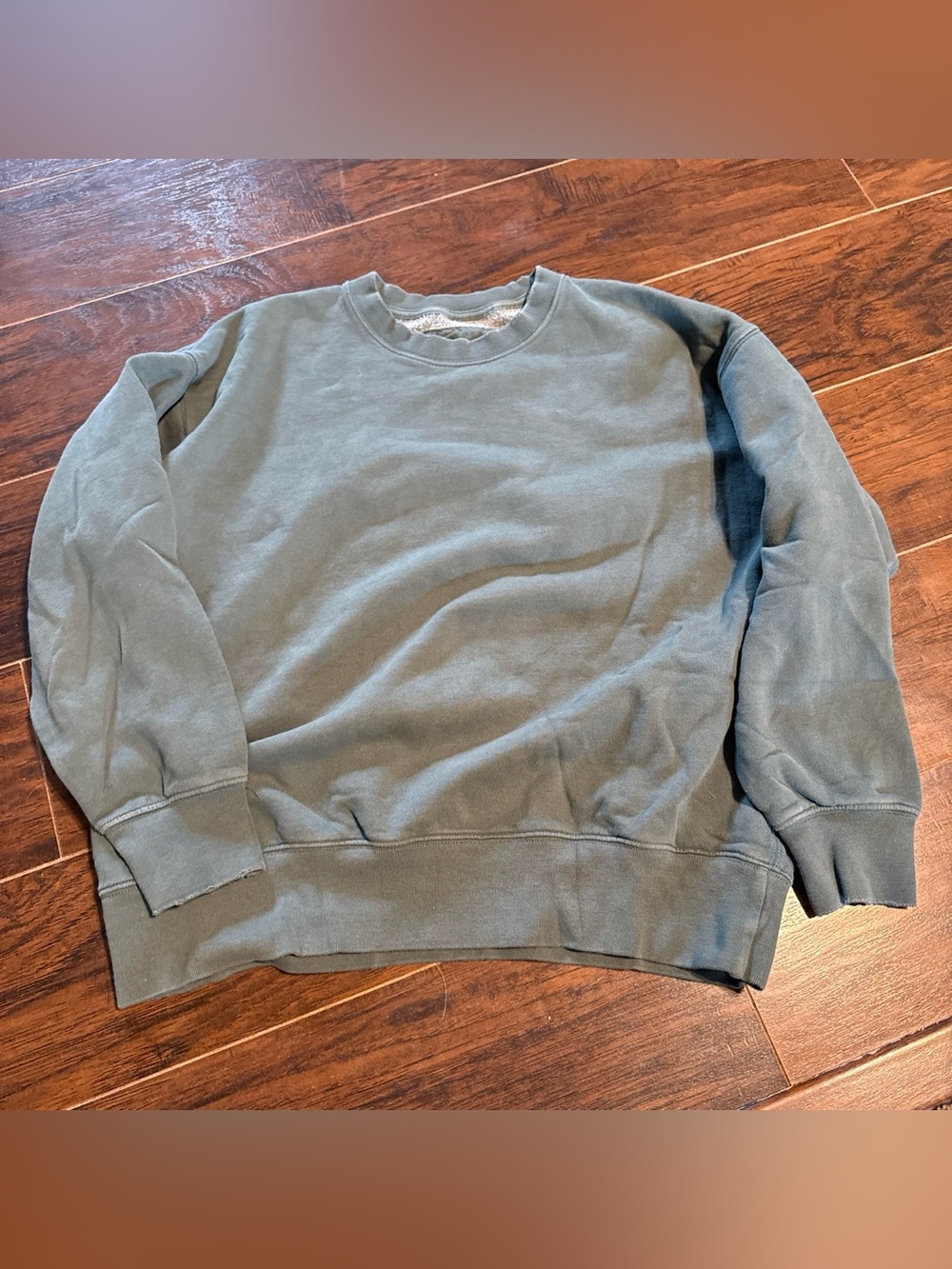 American Eagle Outfitters Women's Olive Crewneck Sweatshirt